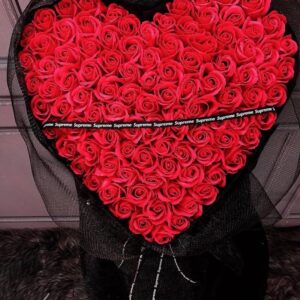 Hoa hồng sáp 99 bông