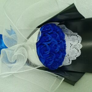 Hoa hồng sáp thơm 19 bông màu xanh