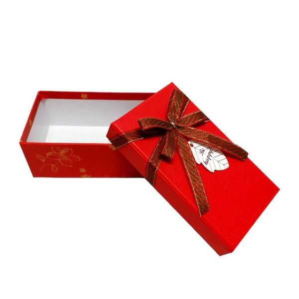 Hộp quà hình chữ nhật đỏ hoa vàng - 14x8x5cm - Hình ảnh 4